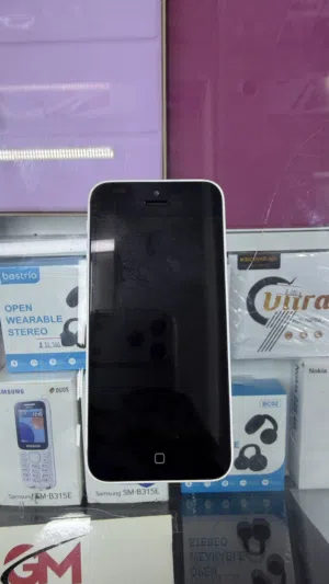 Apple iPhone 5 32 GB in Al Batinah