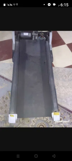 سلام عليكم جهاز جري جبلي مستعمل يتحمل وزن من 125 واكثر فقط عيب بيه القايش موجود مستعمل