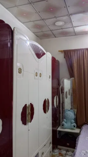 غرفة نوم مستعملة للبيع