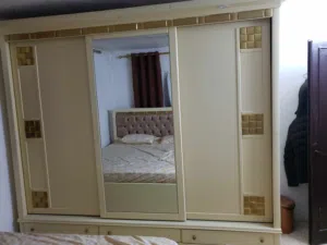 غرفة نوم خشب لاتيه استخدام خفيف