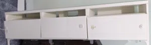 TV bench high glass door/drawer with top glass مكتبة تلفزيون كالجديد مع ابواب وادراج لميع عليهم جام