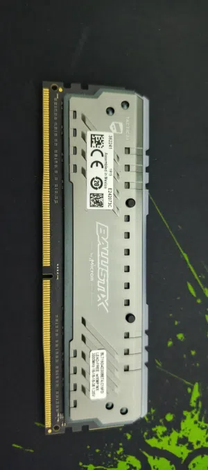 موجود حبة رام 16gb من micron  Ballistix