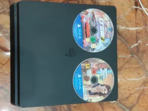 بلايستيشن 4 مستعمل للبيع