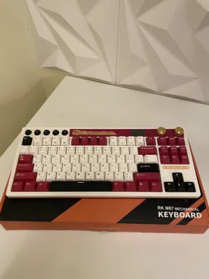 للبيع كيبورت