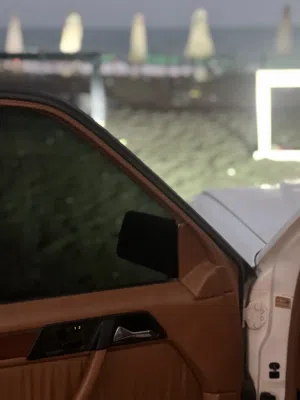 مرسيدس بنز فئة E 320