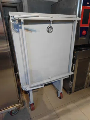 يوجد لدينا معدات مطاعم  we have restaurant equipments for sale