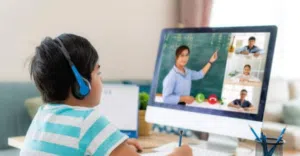 معلمة لغة عربية