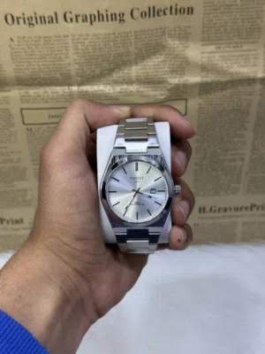 Analog Quartz Omax watches  for sale in Baghdad
