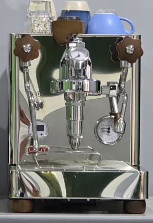 للبيع ماكينة القهوة الايطالية ليليت بيانكا الاصدار الثالث