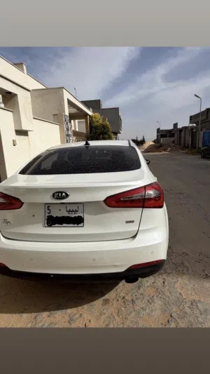 Used Kia Cerato in Tripoli