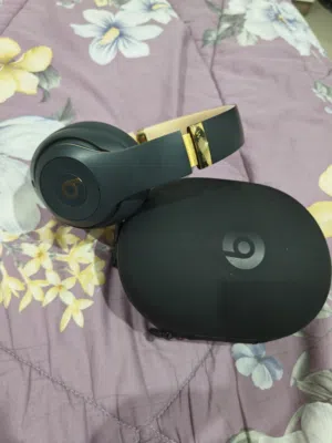 beats studio 3 as new .  special grey gold color