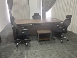 Large size manager table