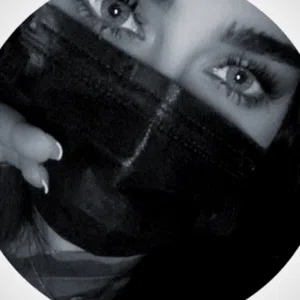 Omani girl 