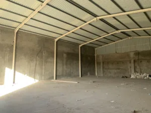 حجر للإيجار
