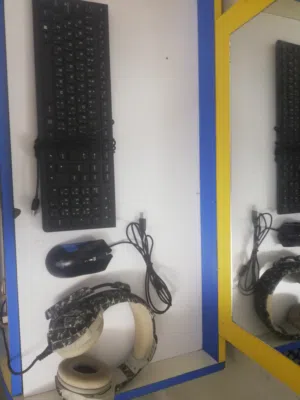 ماوس وسماعه وكيبورد كامبو كامل للبيع