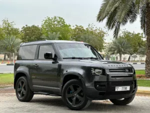 DEFENDER 90 SE P300 GCC 2023 // AL TAYER WARRANTY // FSH // ORIGINAL PAINT // FULL PPF