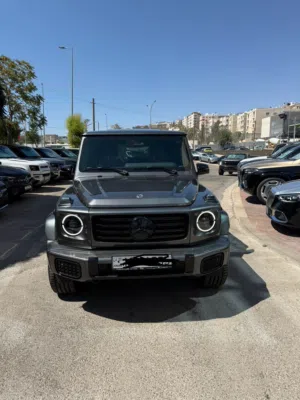 SUV Mercedes Benz in Amman