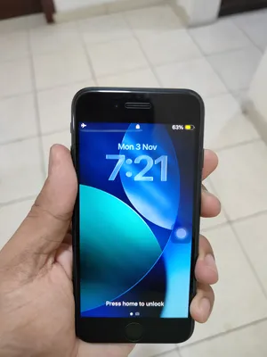 أبل اخرى 128 جيجابايت أسود