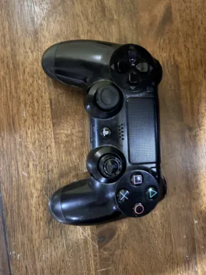 يد سوني 4 للبيع