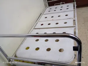 تخت طبي ثلاث حركات متحرك للبيع