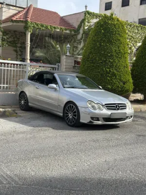Mercedes Benz . CLK-Class . 2004 . Used2