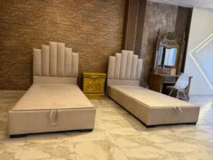 غرفة نوم شبابيه مستعمله خشب كبس وزان صلب ارتفاع 245عرض200/عمق60/وتخت100/200