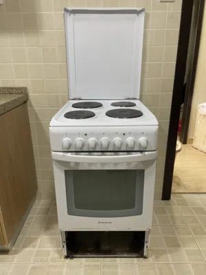 4 burners electric stove with oven