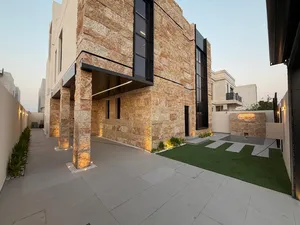 5 Bedrooms . More than 6 bathrooms . 4500 ft²4