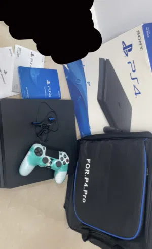 للبيع بلايستيشن 4 سليم (PS4 Slim) - بحالة الوكالة ونظيف جداً