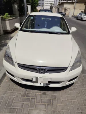 هوندا أكورد موديل 2006 للبيع