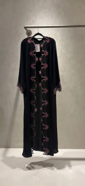 عباية أنيقة