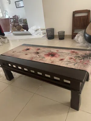 ثلاث طاولات خشب زان