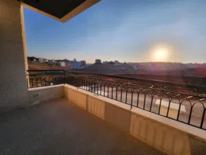 شقة ارضية جديدة للبيع في حجار النوابلسة - 14252