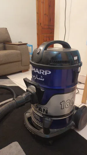 Sharp Vaccum with Box1800watt