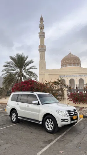 Used Mitsubishi Pajero in Al Batinah