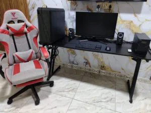 حاسبه كامله للبيع هيه والشاشه والميز والكرسي وكل غراضهه مكاني بغداد سعر مليون و450 بيهه مجال
