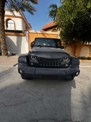 Jeep Wrangler 2015 – Excellent Condition  جيب رانجلر 2015 – بحالة ممتازة