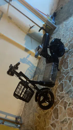 للبيع دراجه مستعمله بحاله جديده
