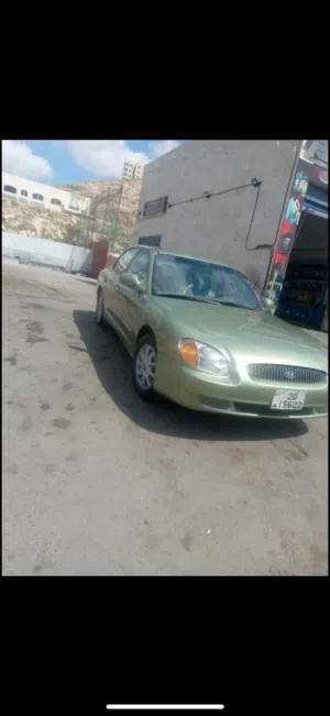 سيارة هيونداي سوناتا 2000 موديل مستعملة بحالة جيدة مع تأمين شامل وميزات حديثة