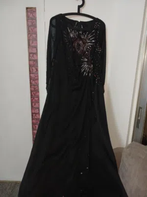 فساتين سهره بحالة الجديد