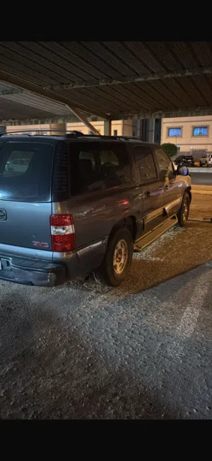 Used GMC Suburban in Al Ahmadi
