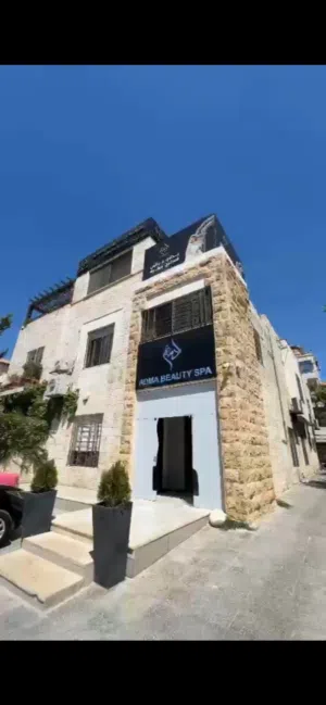 صالون فيلا بشارع مكة بموقع حيوي مفروش مع احدث الاجهزه للبيع