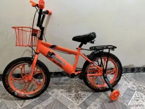 سيكل كوبرا جديد جدا تم شراؤه قبل 20 يوم الحجم 16 السيكل نضيف جدا سعره35000 الف السيكل ولا خدش
