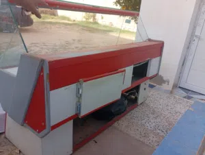ثلاجة عرض مستعمل