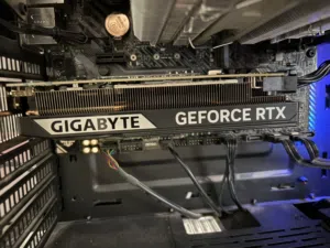 كرت شاشة RTX 5060 صغير للبيع