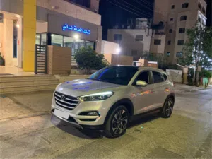 Hyundai Tucson 4/4 2000 ديزل ب الورقه فلللللللللللل عدا فتحه بسعررررررررر حرق حرق حرق