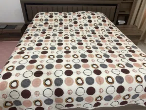 لحاف كبير مزوج قطن  5 ریال / لحاف اطفال 1 ریال