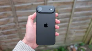 Iphone 17 Air 256 100% battery health. Black