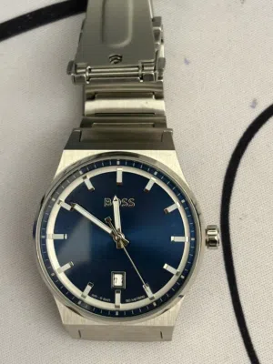 Hugo Boss ساعة اصلية مع ضمان اصلي و HB.498.1.14.3931 كود اصلي و باكو الأصلي طراز ضد الماء ب عمق 5متر