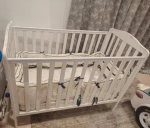 سرير أطفال ماركة mother care